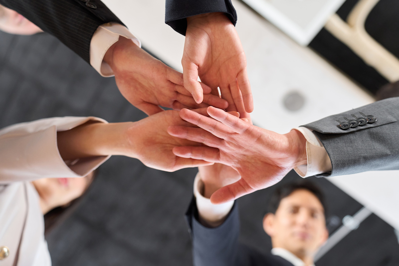 まとめ:営業力は組織全体と個々でバランスよく強化して成果につなげよう